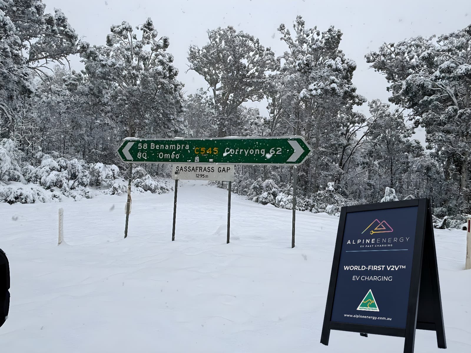 Alpine Energy world-first V2V EV charging at Sassafrass Gap in the snow